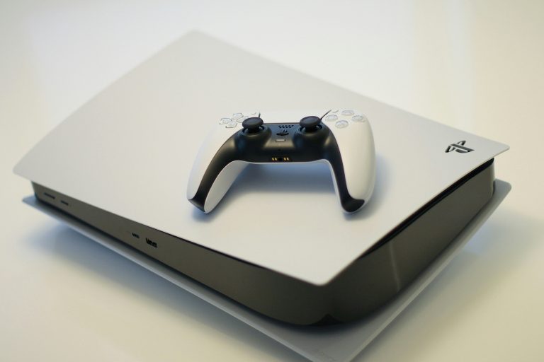 Besoin d&rsquo;un disque dur pour votre PS5 ? On vous en présente quelques uns !