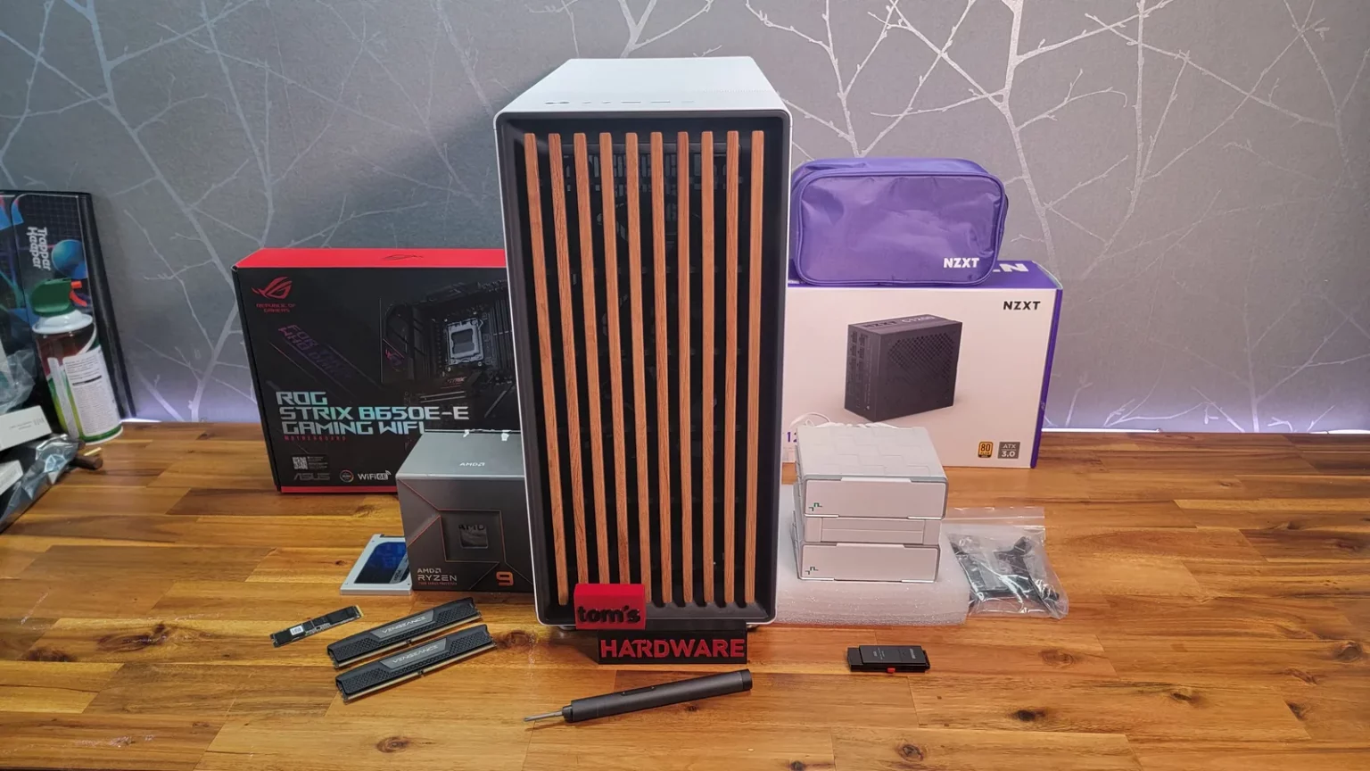 Configuration PC gaming avec éclairage RGB : les joueurs PC repoussent l'achat d'une nouvelle machine en 2026